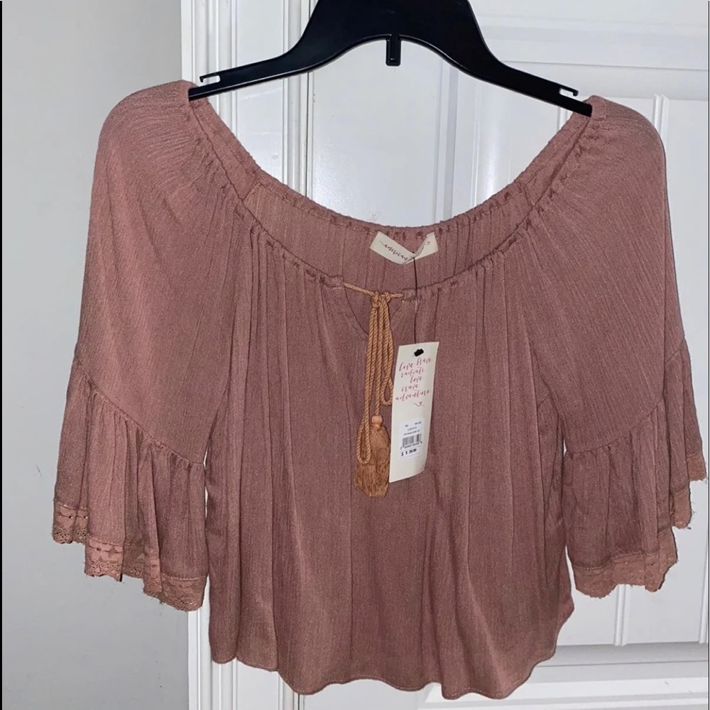 Off the Shoulder Top 
American Threads - SMALL